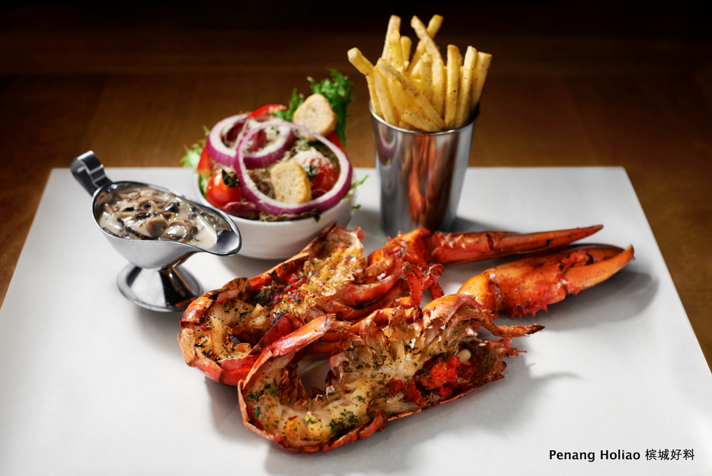 为了庆祝 1周年纪念，荣誉推出全新的「★三重式烤龙虾」大餐哦！Penang Straits Quay 的 Crab & Lobster