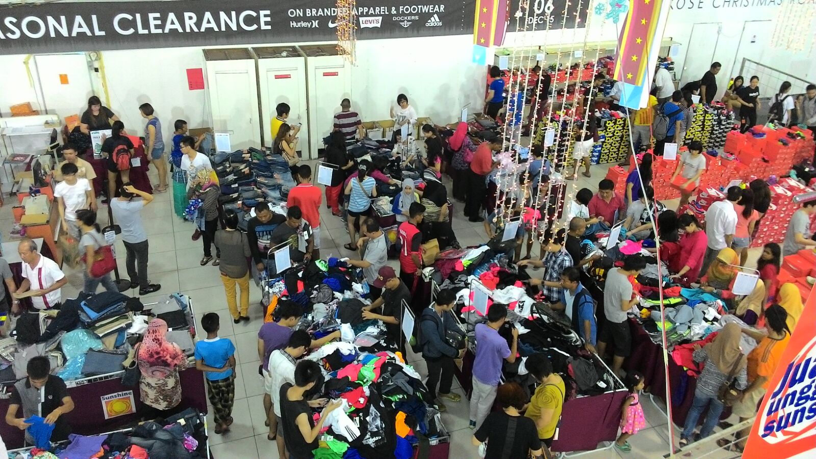 全槟城 Nike, Hurley, Adidas 运动产品年终清货大促消, 就在 Vistana Hotel , Penang